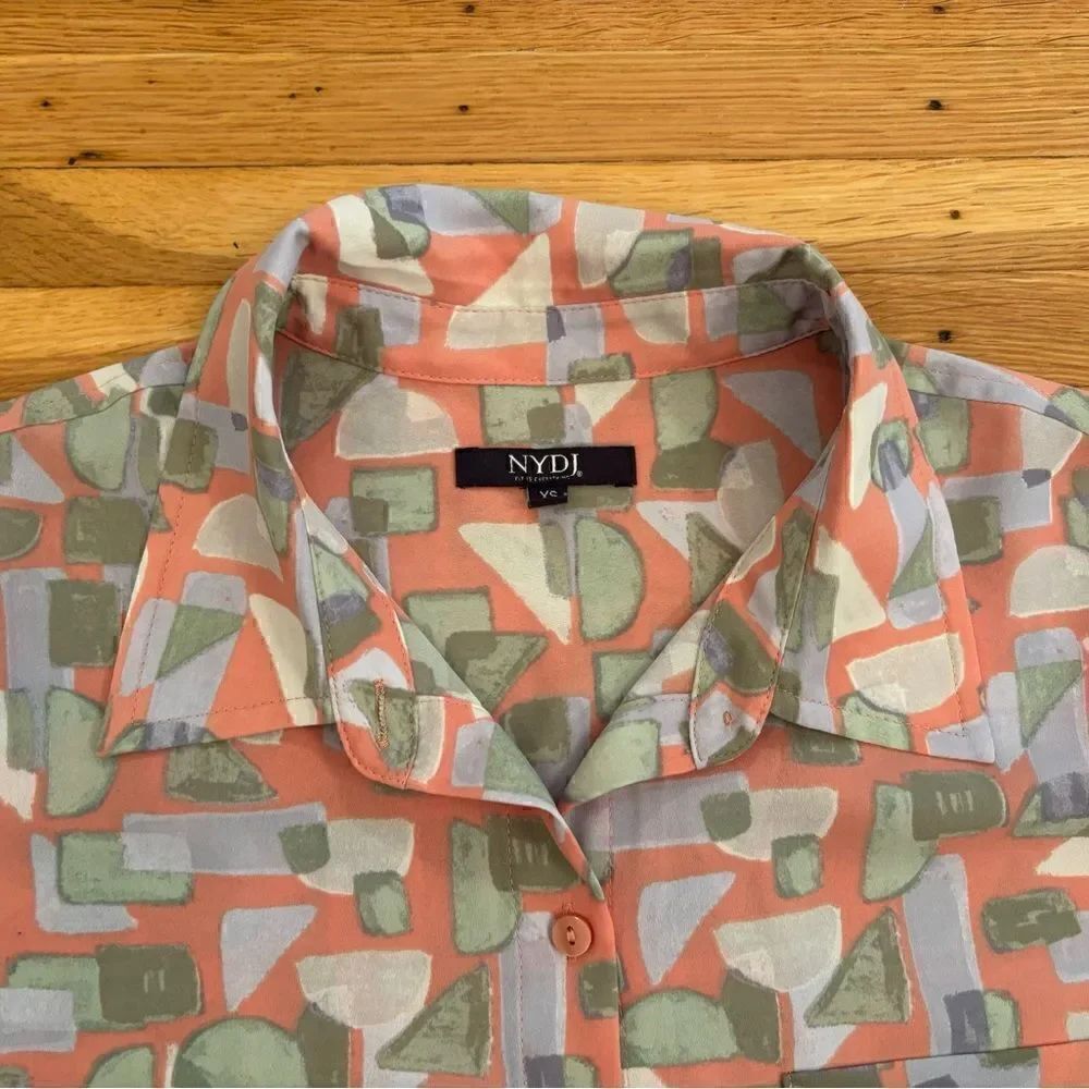 NYDJ patterned lightweight blouse - Picture 4 of 4